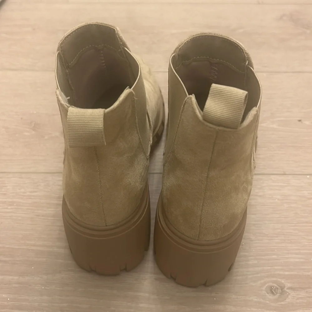 SODA Chunky Chelsea Womens Boots - Picture 6 of 6